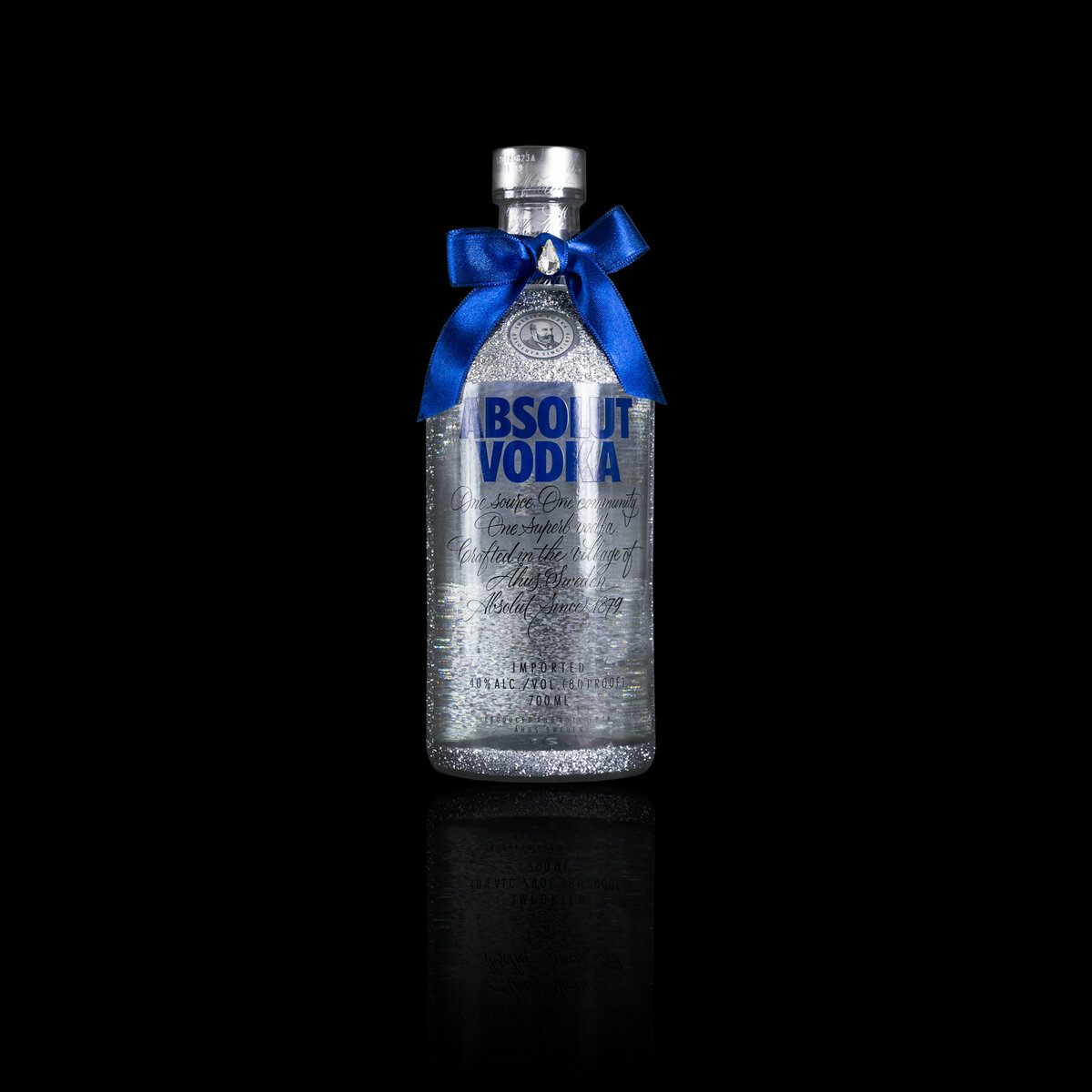 Absolut Vodka 700ml - Objem: 0,70 l - Alkohol: 40% - Pôvod: Švédsko - Značka: Absolut